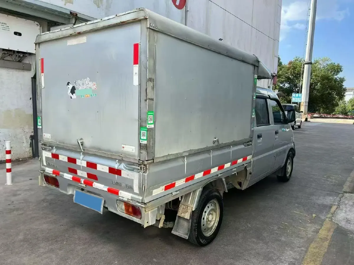 2020 WuLing RongGuang Mini Truck 1.5L 99HP L4 5MT,autocango,china used car exporter,china ev exporter,chinese used car exporter,chinese used ev exporter