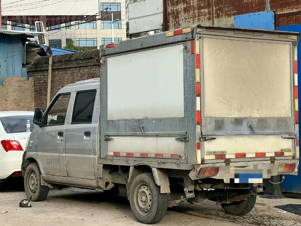 2020 WuLing RongGuang Mini Truck 1.5L 99HP L4 5MT,autocango,china used car exporter,china ev exporter,chinese used car exporter,chinese used ev exporter