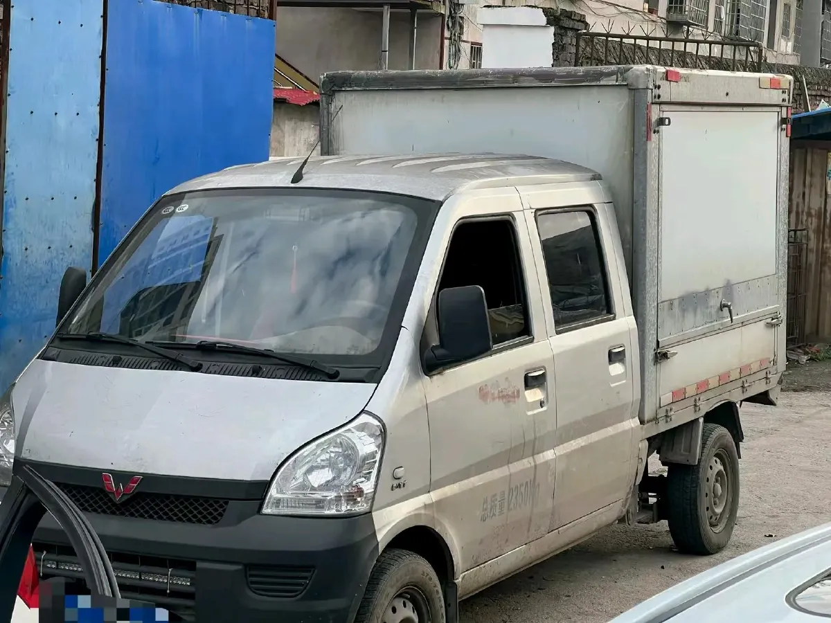 2020 WuLing RongGuang Mini Truck 1.5L 99HP L4 5MT,autocango,china used car exporter,china ev exporter,chinese used car exporter,chinese used ev exporter