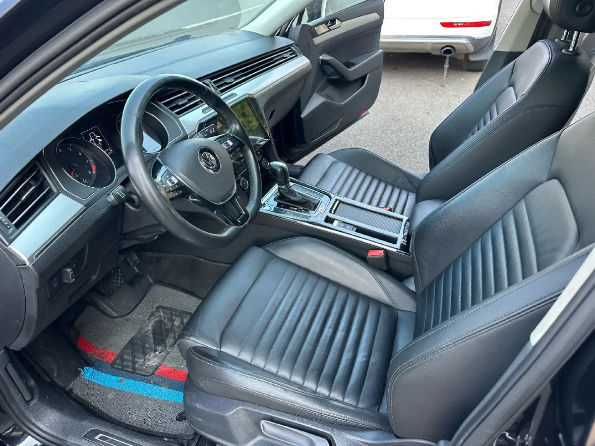 2019 Citroen C6 1.6T 170HP L4 6AT,autocango,china used car exporter,china ev exporter,chinese used car exporter,chinese used ev exporter