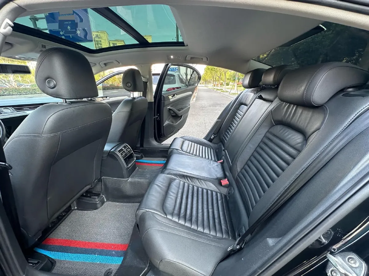 2019 Citroen C6 1.6T 170HP L4 6AT,autocango,china used car exporter,china ev exporter,chinese used car exporter,chinese used ev exporter