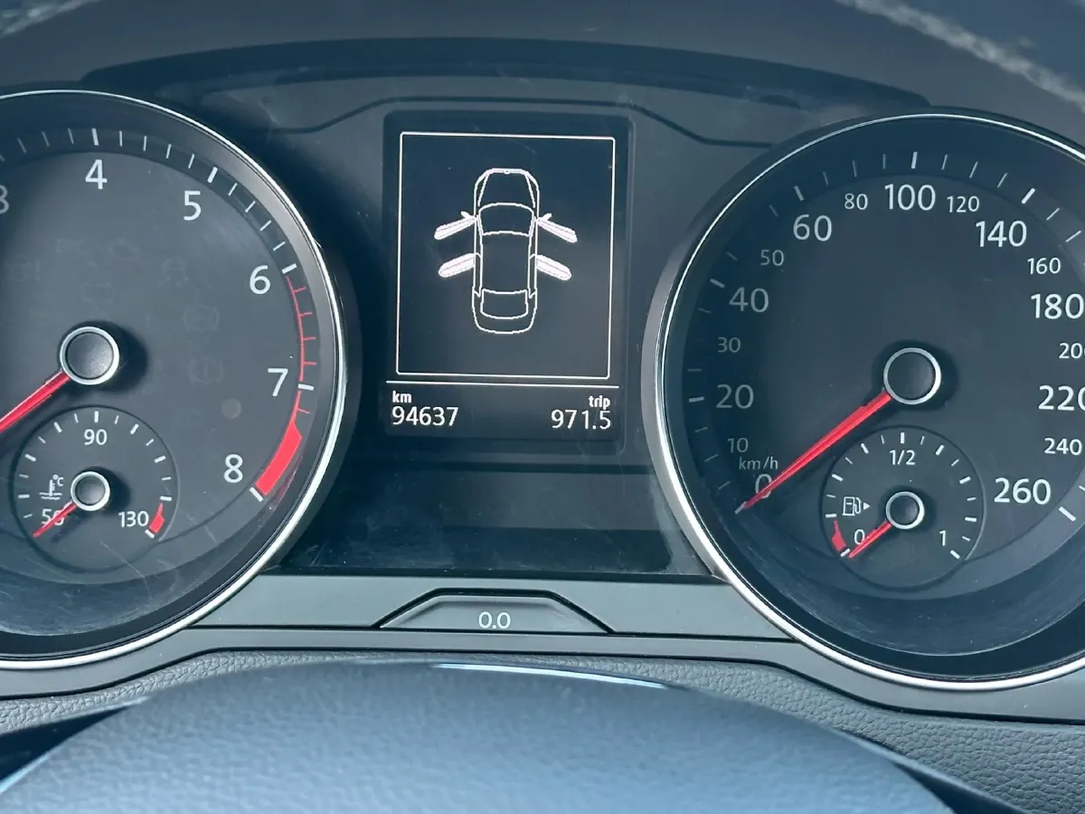 2019 Citroen C6 1.6T 170HP L4 6AT,autocango,china used car exporter,china ev exporter,chinese used car exporter,chinese used ev exporter