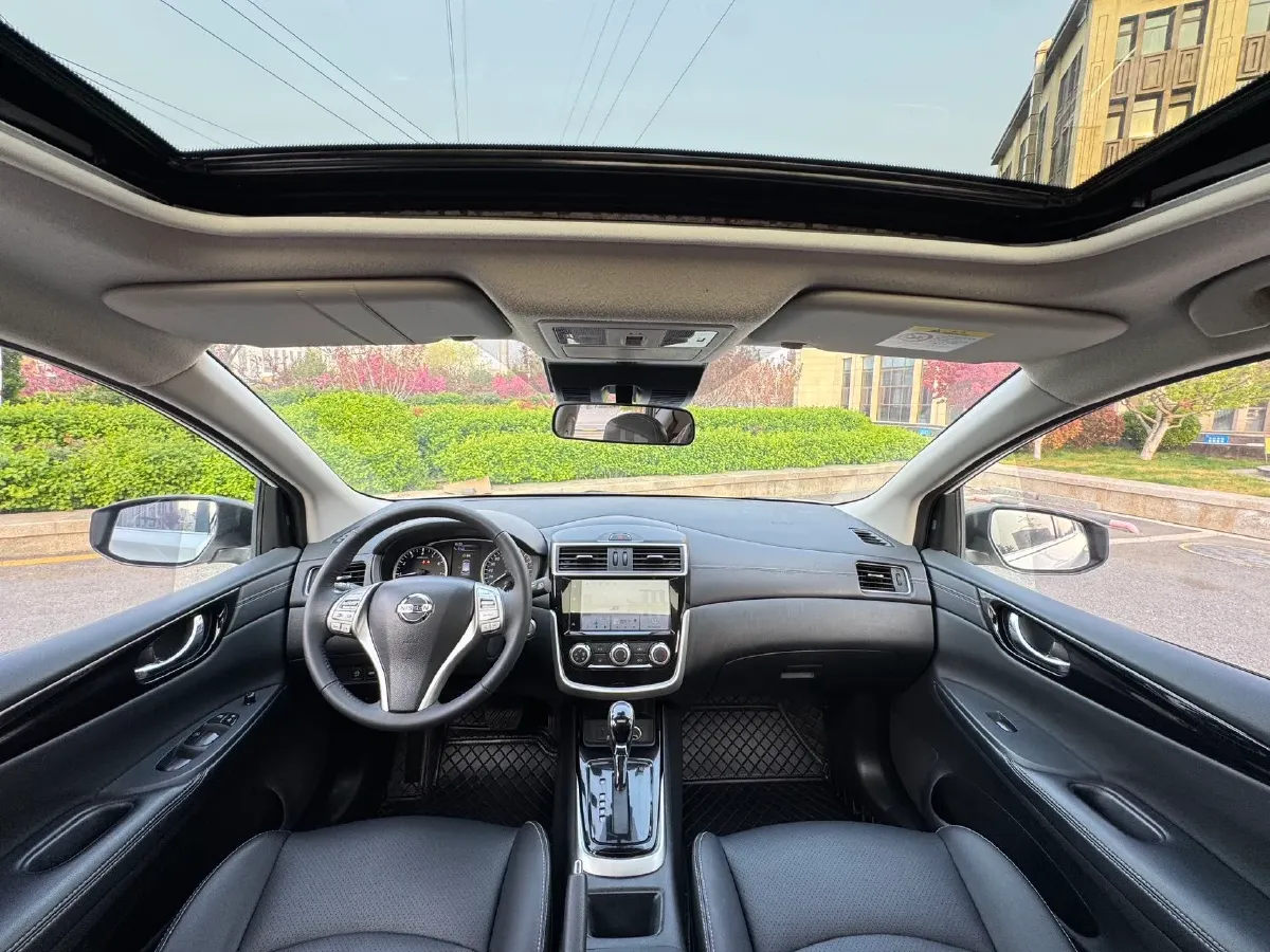 2021 Nissan Tiida 1.6L 122HP L4 CVT,autocango,china used car exporter,china ev exporter,chinese used car exporter,chinese used ev exporter