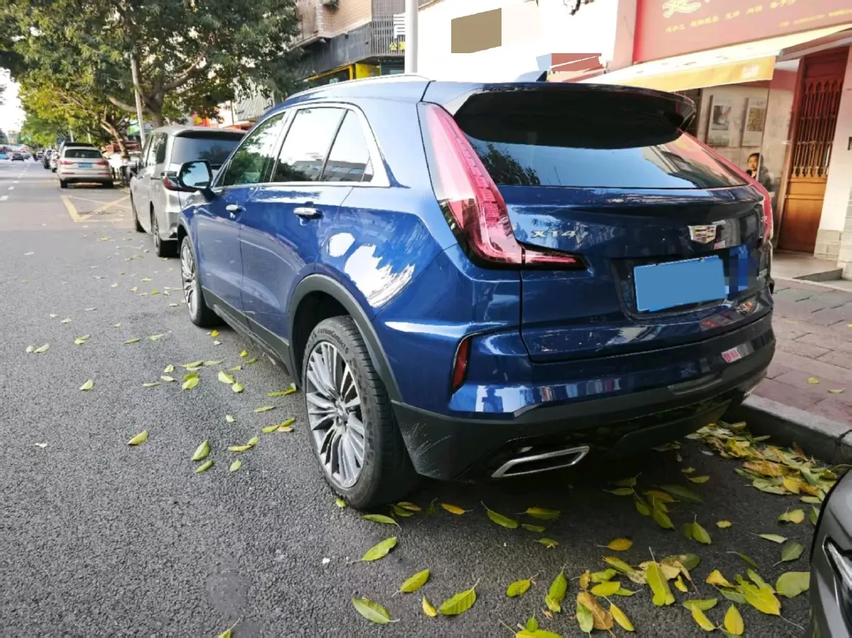 2024 Cadillac XT4 2.0T 237HP L4 9AT,autocango,china used car exporter,china ev exporter,chinese used car exporter,chinese used ev exporter