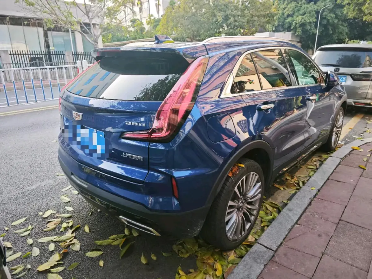 2024 Cadillac XT4 2.0T 237HP L4 9AT,autocango,china used car exporter,china ev exporter,chinese used car exporter,chinese used ev exporter