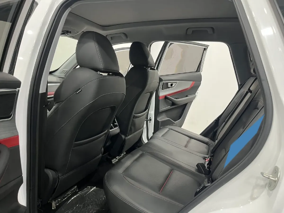 2022 Chery Tiggo 7 1.5T 156HP L4 CVT,autocango,china used car exporter,china ev exporter,chinese used car exporter,chinese used ev exporter