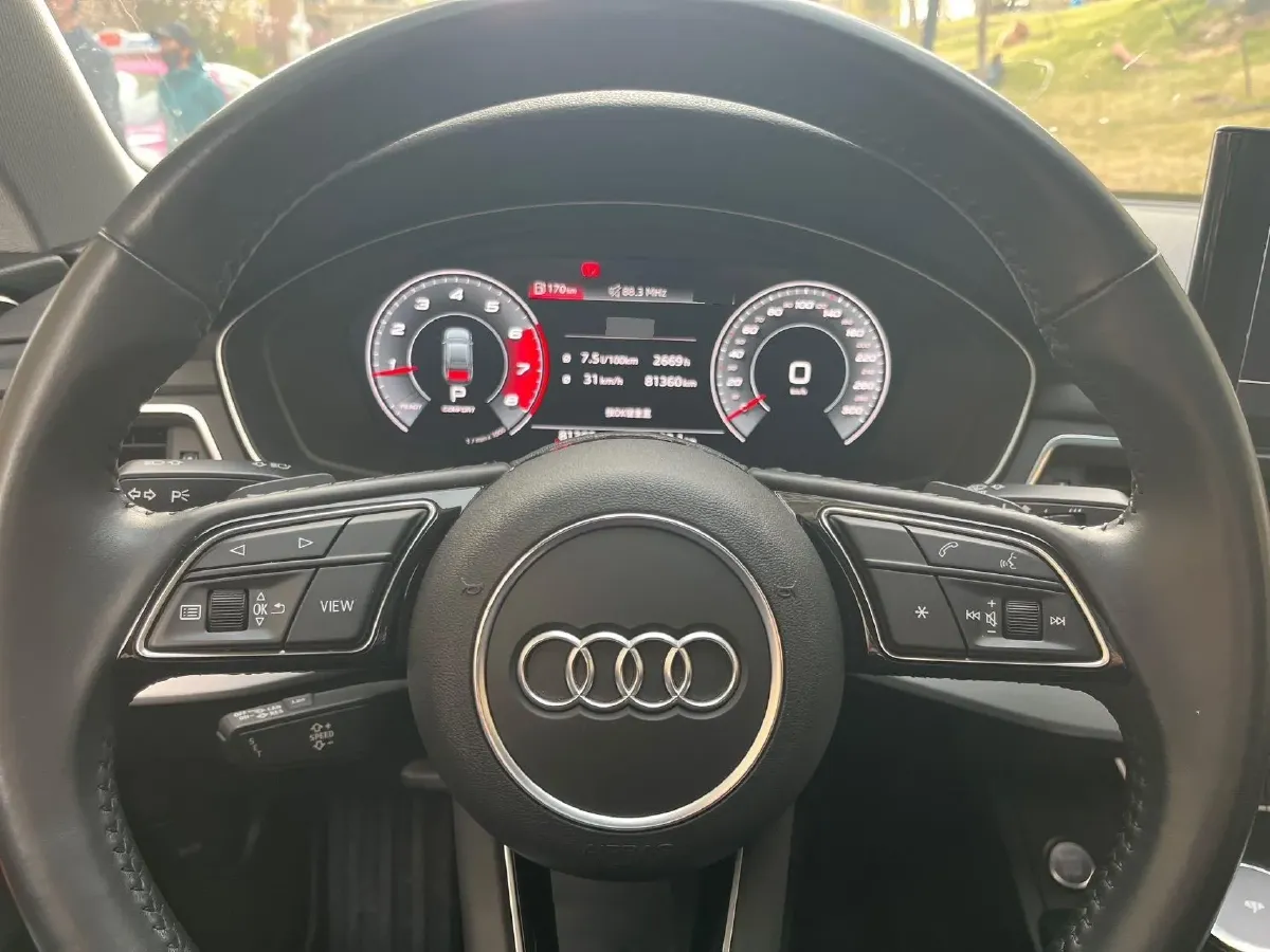 2020 Audi A4L 2.0T 190HP L4 7DCT,autocango,china used car exporter,china ev exporter,chinese used car exporter,chinese used ev exporter