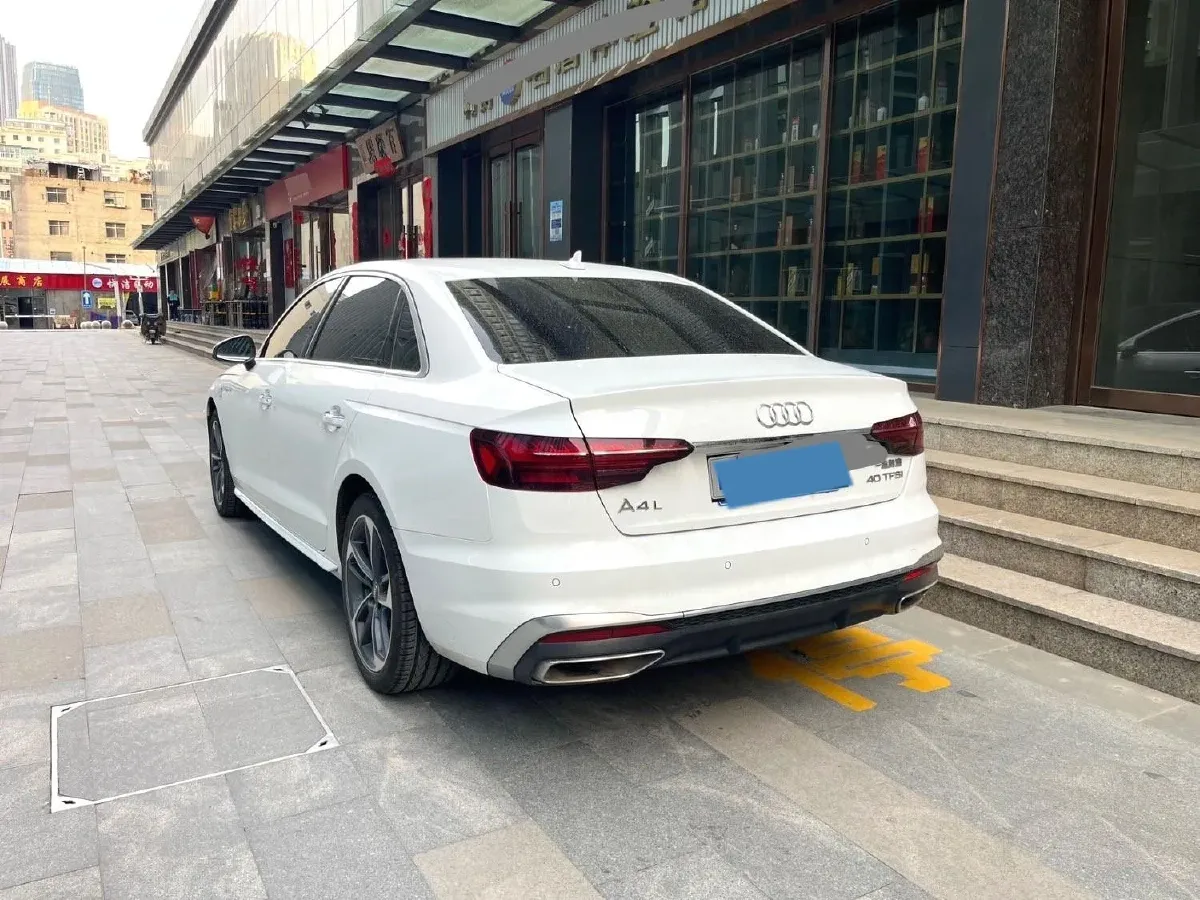 2020 Audi A4L 2.0T 190HP L4 7DCT,autocango,china used car exporter,china ev exporter,chinese used car exporter,chinese used ev exporter