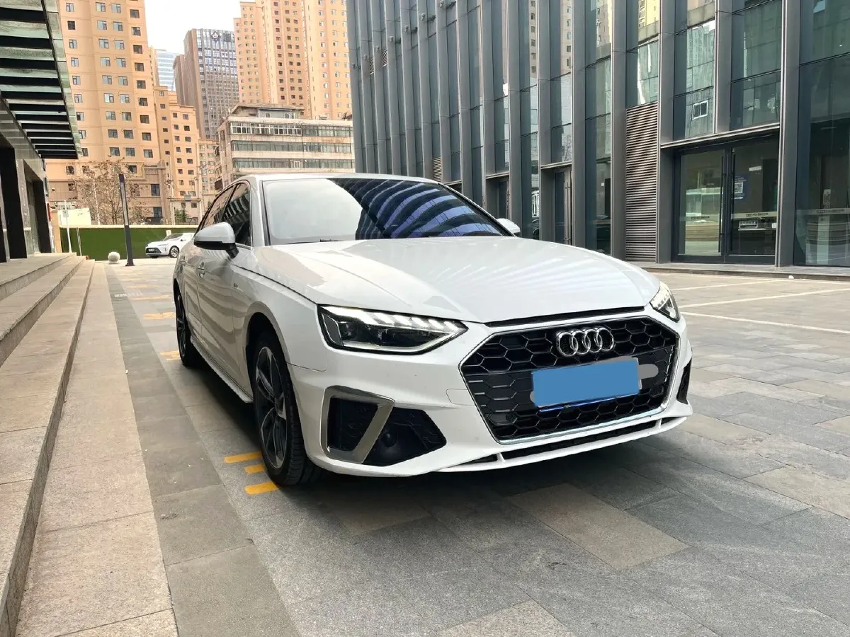 2020 Audi A4L 2.0T 190HP L4 7DCT,autocango,china used car exporter,china ev exporter,chinese used car exporter,chinese used ev exporter