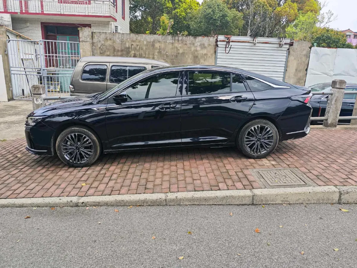 2023 DongFeng Aeolus YiXuan MAX 1.5T 190HP L4 7DCT,autocango,china used car exporter,china ev exporter,chinese used car exporter,chinese used ev exporter