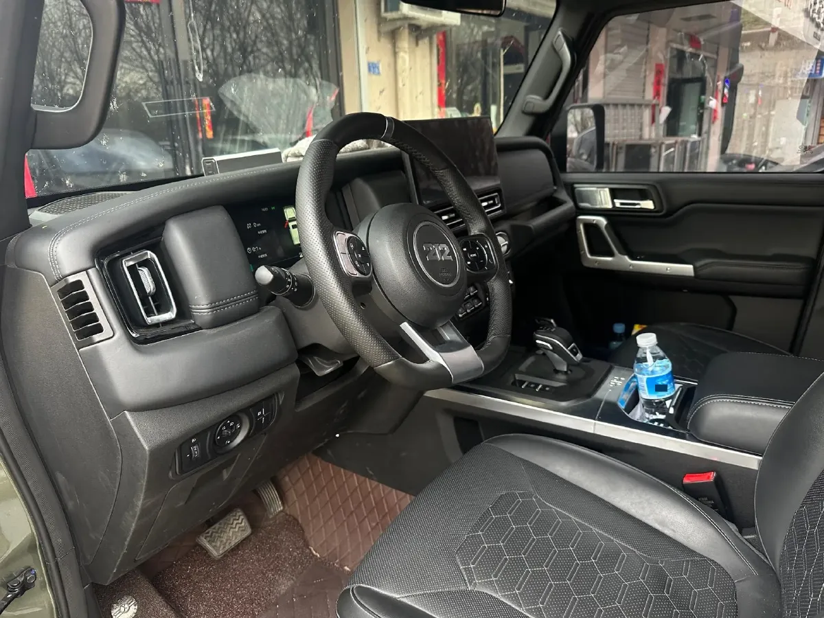 2024 212 212 T01 2.0T 252HP L4 8AT,autocango,china used car exporter,china ev exporter,chinese used car exporter,chinese used ev exporter