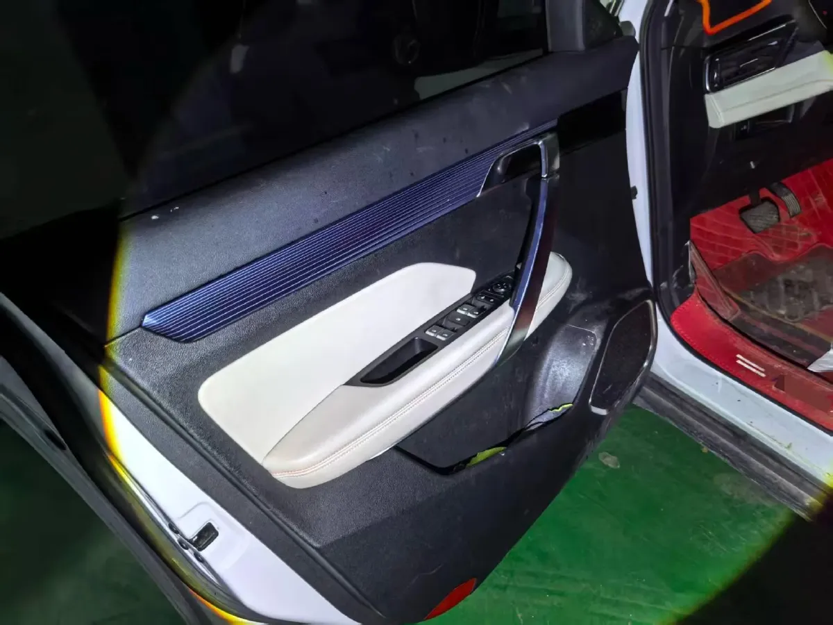 2022 Geely Azkarra 1.8T 184HP L4 7DCT,autocango,china used car exporter,china ev exporter,chinese used car exporter,chinese used ev exporter