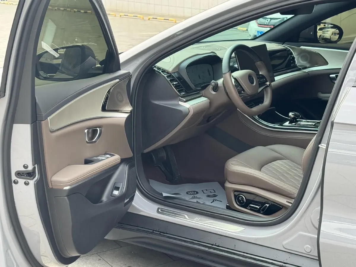 2025 BYD Han BEV 60.48KWH,autocango,china used car exporter,china ev exporter,chinese used car exporter,chinese used ev exporter