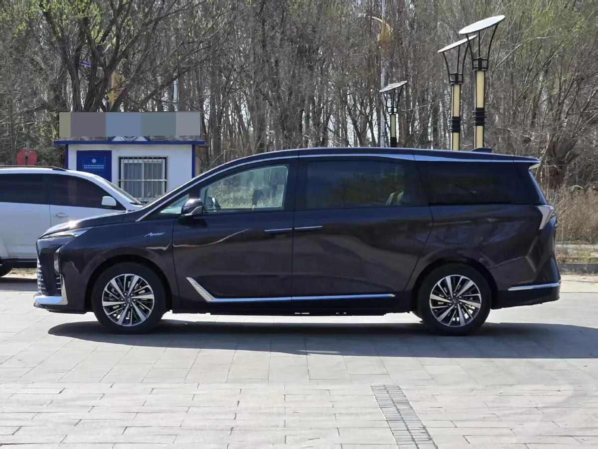 2026 Buick GL8 1.5T 180HP L4 2DHT PHEV,autocango,china used car exporter,china ev exporter,chinese used car exporter,chinese used ev exporter