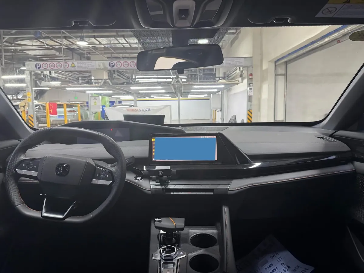 2023 ChangAn UNI-V 1.5T 188HP L4 7DCT,autocango,china used car exporter,china ev exporter,chinese used car exporter,chinese used ev exporter