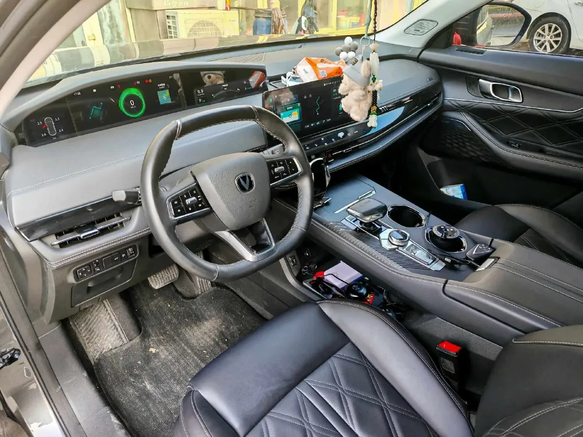 2024 ChangAn UNI-K 2.0T 233HP L4 8AT,autocango,china used car exporter,china ev exporter,chinese used car exporter,chinese used ev exporter