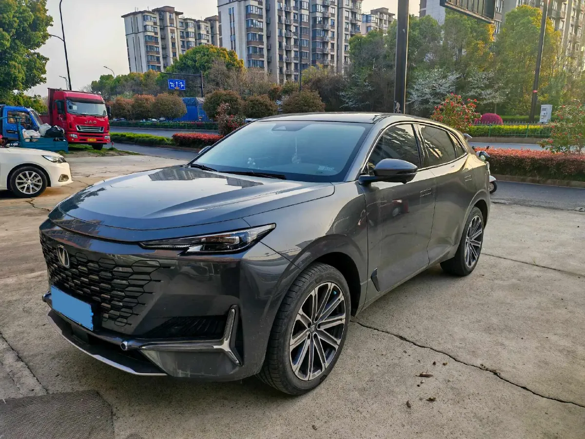 2024 ChangAn UNI-K 2.0T 233HP L4 8AT,autocango,china used car exporter,china ev exporter,chinese used car exporter,chinese used ev exporter