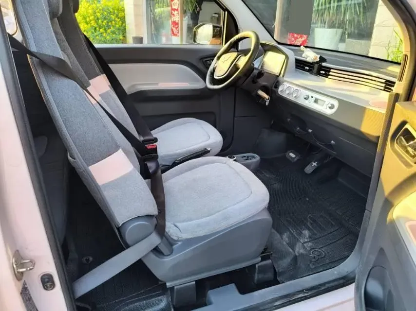 2021 WuLing HongGuang MINI EV BEV 9.3KWH,autocango,china used car exporter,china ev exporter,chinese used car exporter,chinese used ev exporter