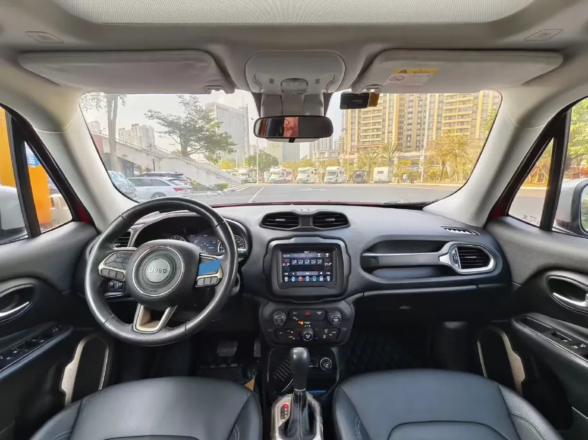 2017 Jeep Renegade 1.4T 150HP L4 7DCT,autocango,china used car exporter,china ev exporter,chinese used car exporter,chinese used ev exporter