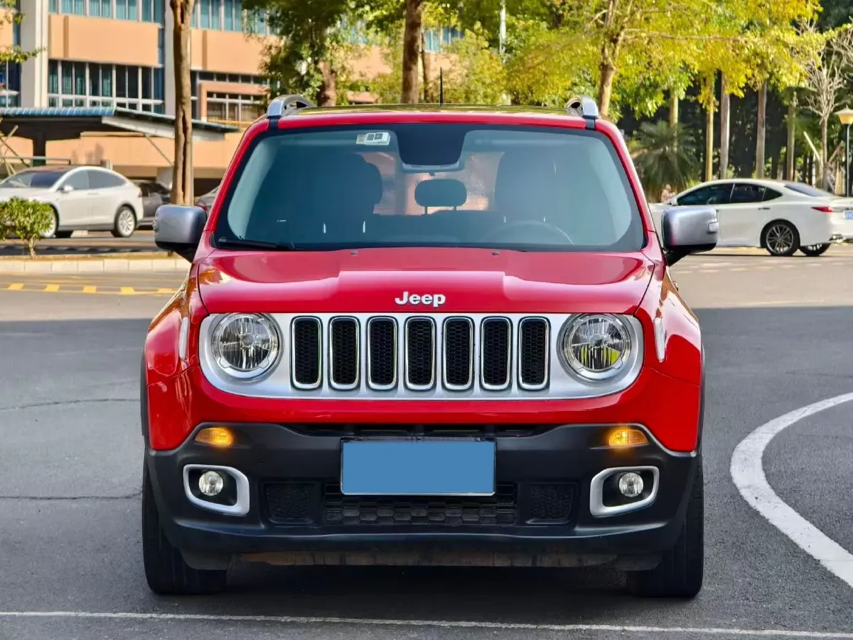 2017 Jeep Renegade 1.4T 150HP L4 7DCT,autocango,china used car exporter,china ev exporter,chinese used car exporter,chinese used ev exporter