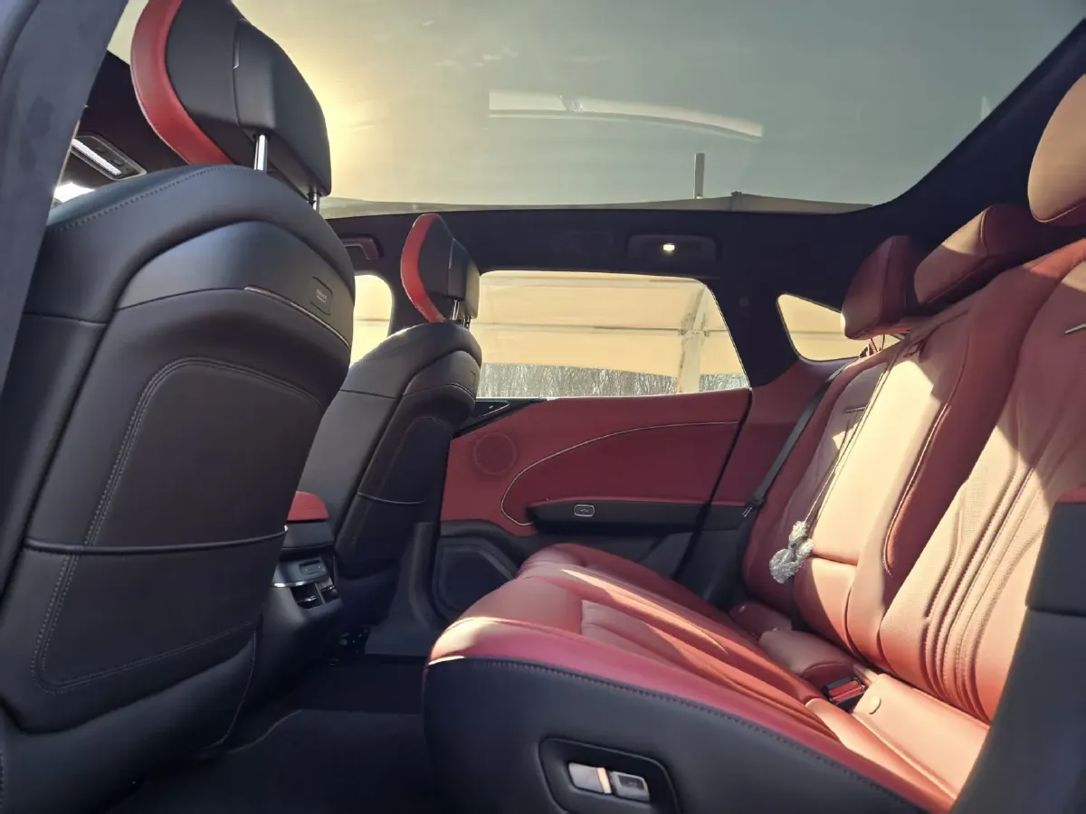 2025 Zeekr 007GT BEV 100.01KWH,autocango,china used car exporter,china ev exporter,chinese used car exporter,chinese used ev exporter