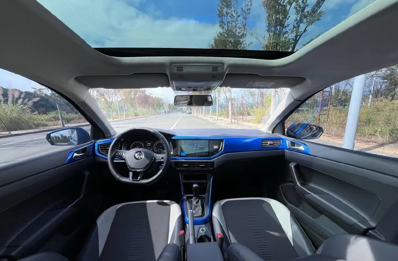 2019 Volkswagen Polo 1.5L 113HP L4 6AT,autocango,china used car exporter,china ev exporter,chinese used car exporter,chinese used ev exporter