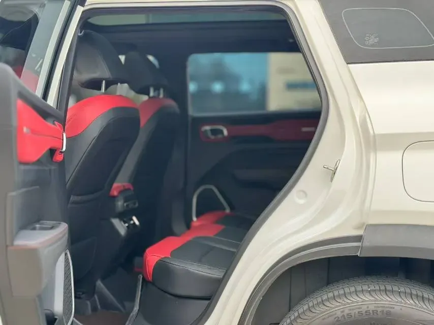 2020 Geely ICON 1.5T 177HP L3 7DCT,autocango,china used car exporter,china ev exporter,chinese used car exporter,chinese used ev exporter