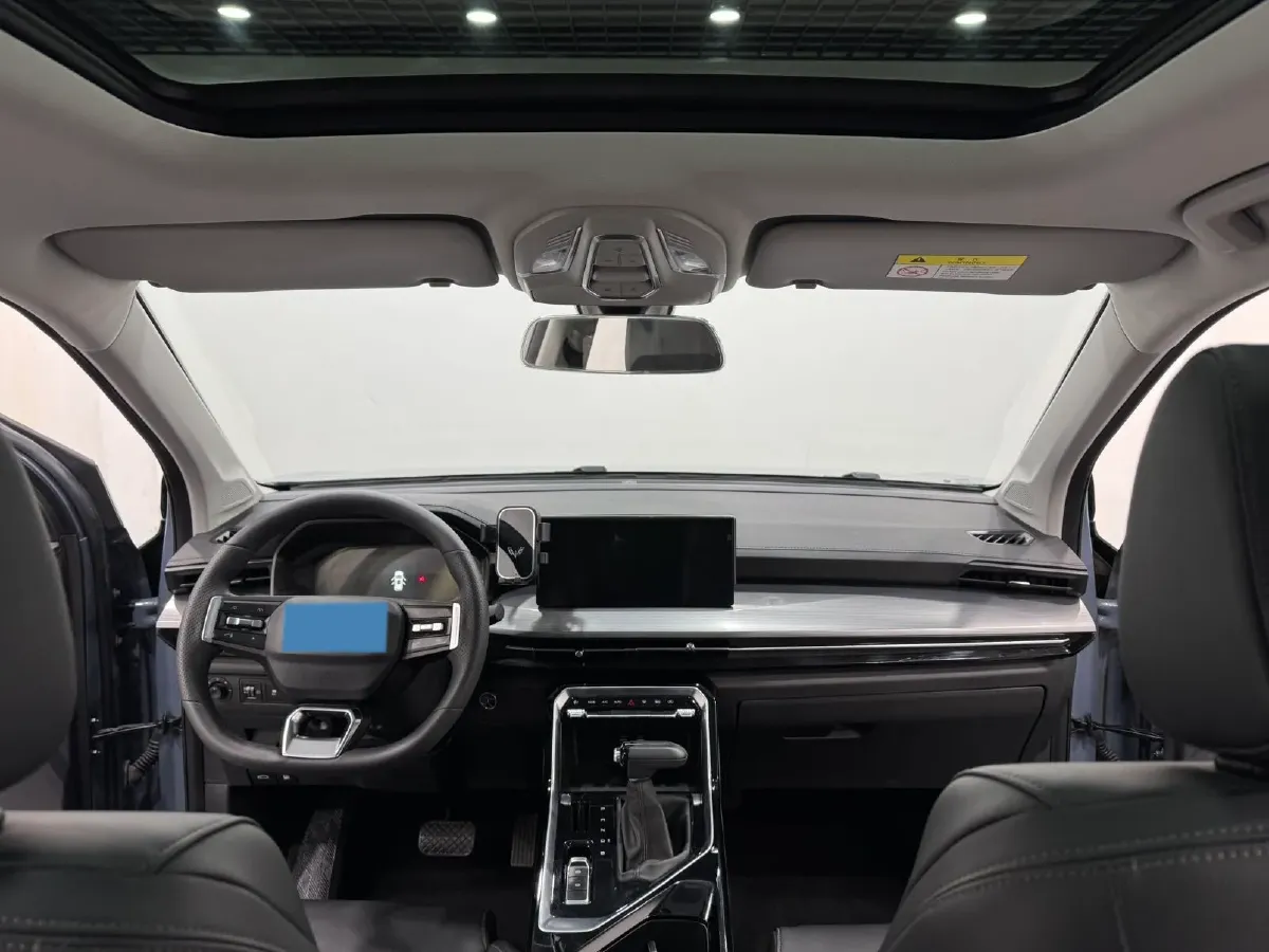 2021 WuLing XingChen 1.5T 147HP L4 CVT,autocango,china used car exporter,china ev exporter,chinese used car exporter,chinese used ev exporter