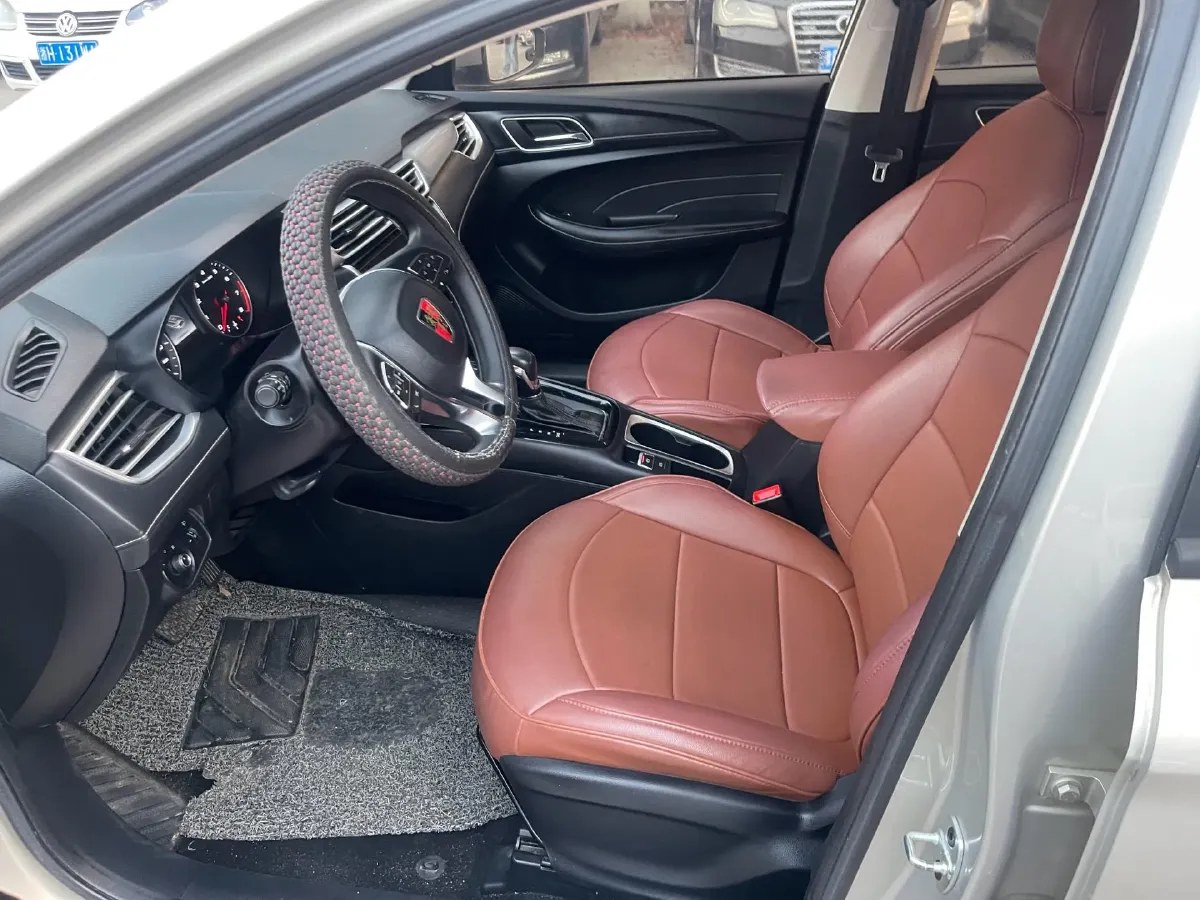 2019 Roewe i5 1.5L 120HP L4 CVT,autocango,china used car exporter,china ev exporter,chinese used car exporter,chinese used ev exporter