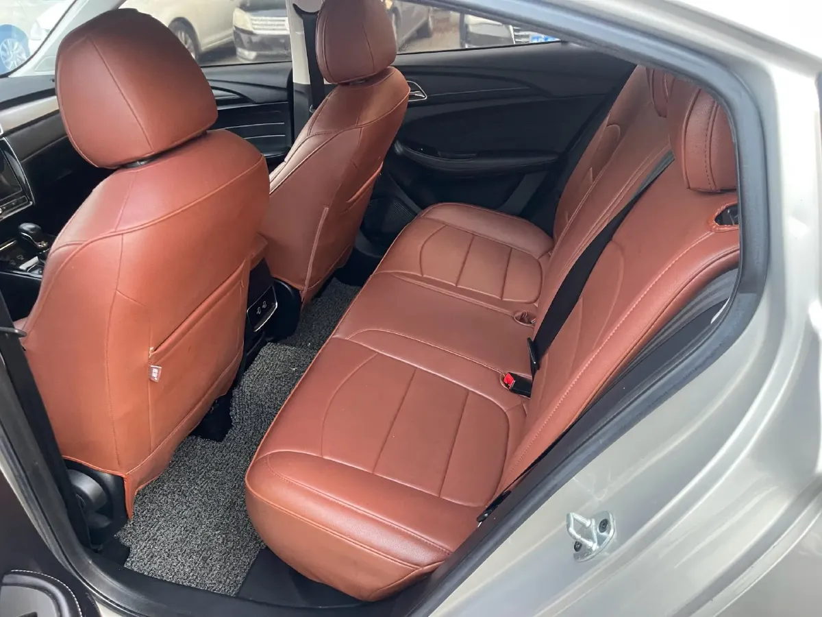 2019 Roewe i5 1.5L 120HP L4 CVT,autocango,china used car exporter,china ev exporter,chinese used car exporter,chinese used ev exporter