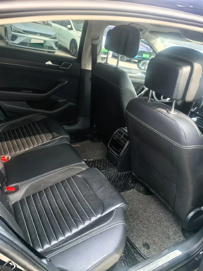 2020 Volkswagen Magotan 2.0T 186HP L4 7DCT,autocango,china used car exporter,china ev exporter,chinese used car exporter,chinese used ev exporter