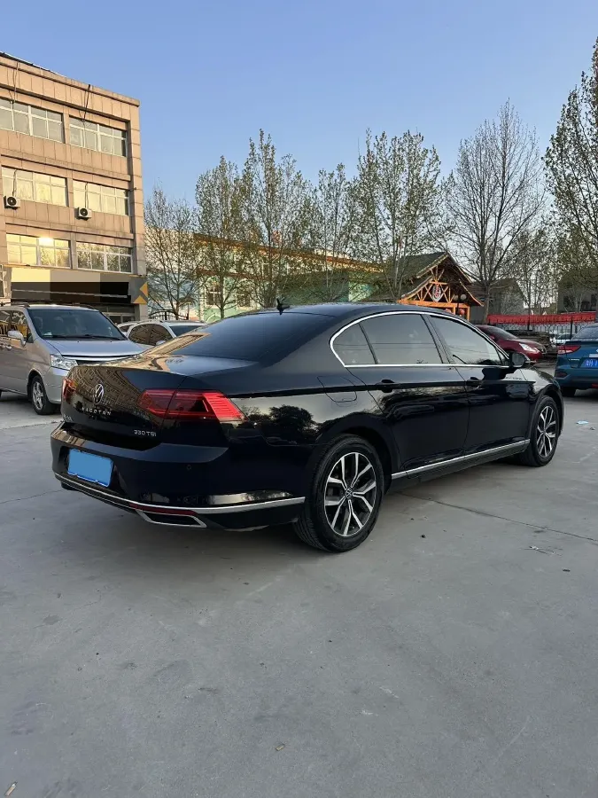 2020 Volkswagen Magotan 2.0T 186HP L4 7DCT,autocango,china used car exporter,china ev exporter,chinese used car exporter,chinese used ev exporter