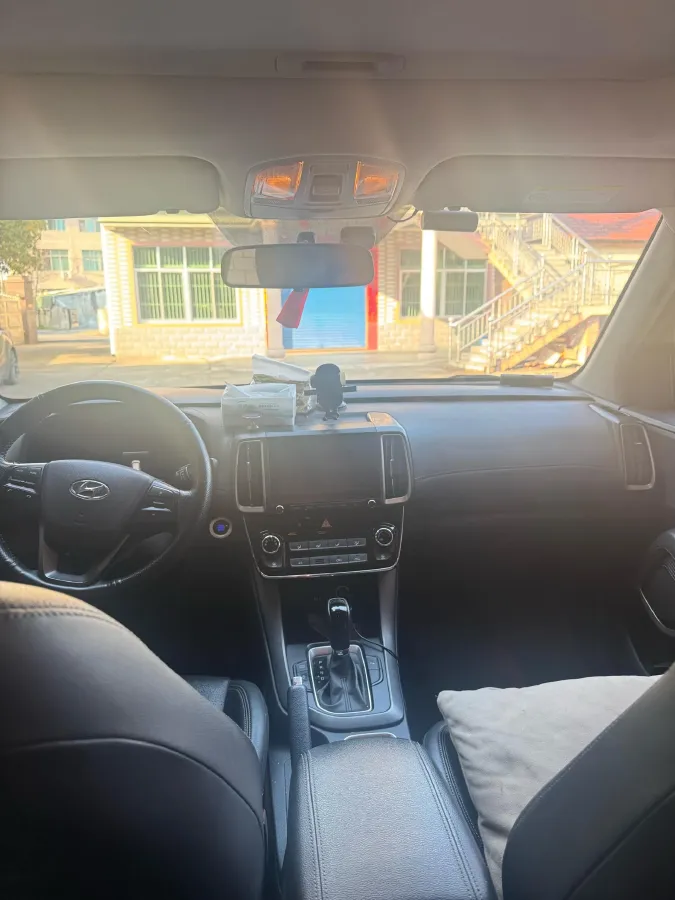 2019 Hyundai ix35 2.0L 160HP L4 6AT,autocango,china used car exporter,china ev exporter,chinese used car exporter,chinese used ev exporter