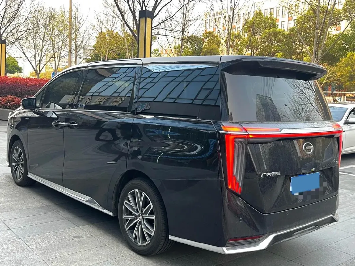 2024 GAC Trumpchi M8 2.0T 252HP L4 8AT,autocango,china used car exporter,china ev exporter,chinese used car exporter,chinese used ev exporter