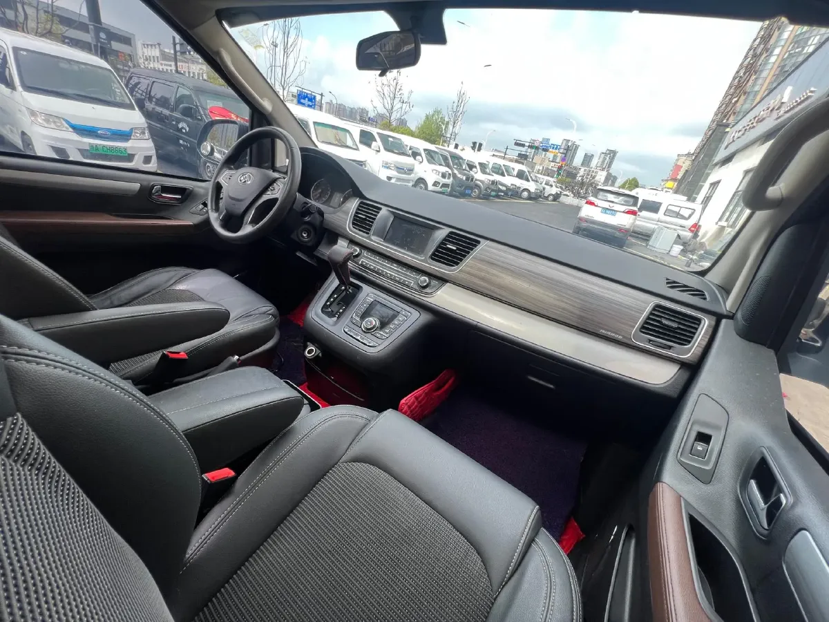 2018 MAXUS G10 2.0T 224HP L4 6AT,autocango,china used car exporter,china ev exporter,chinese used car exporter,chinese used ev exporter