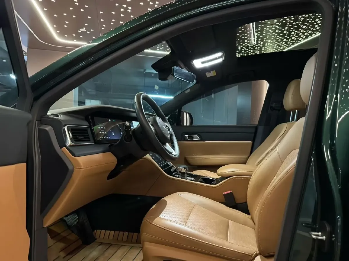 2021 Li ONE Range Extended 131HP REEV 40.5KWH,autocango,china used car exporter,china ev exporter,chinese used car exporter,chinese used ev exporter