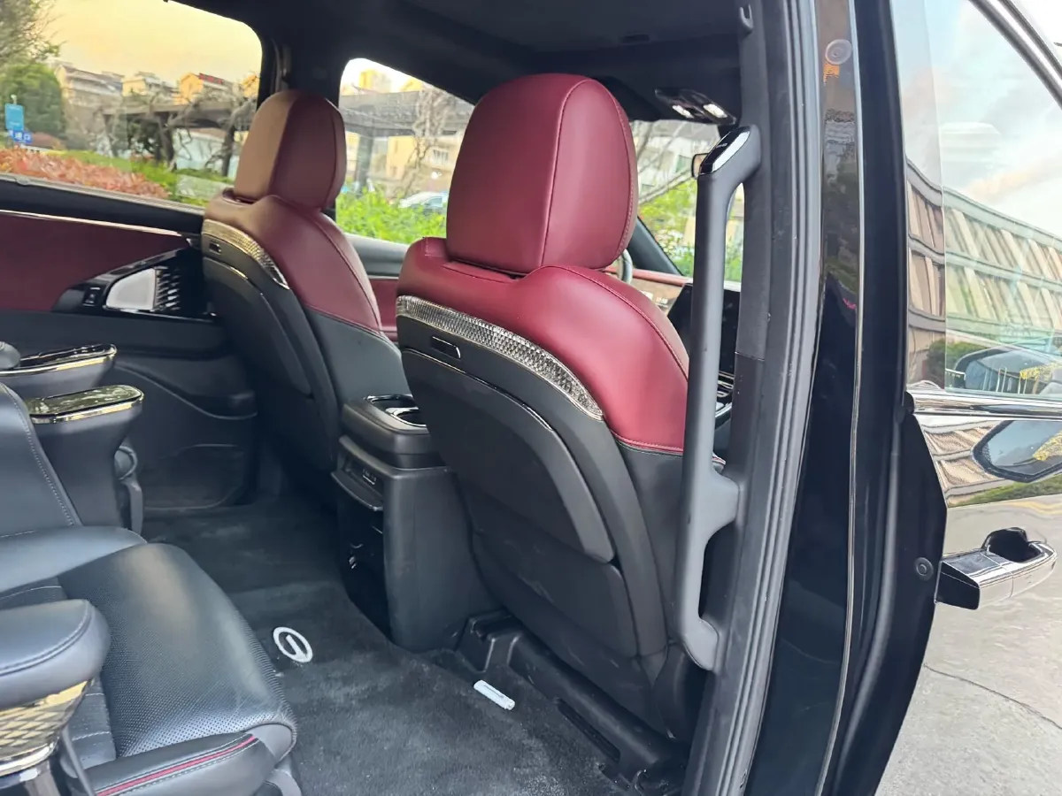 2024 GAC Trumpchi M8 2.0T 252HP L4 8AT,autocango,china used car exporter,china ev exporter,chinese used car exporter,chinese used ev exporter