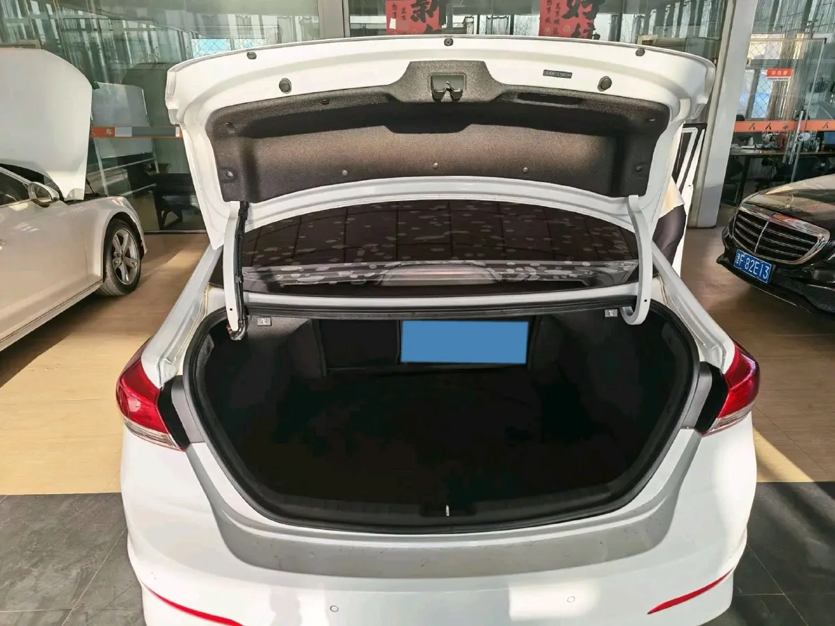 2020 Hyundai Elantra 1.5L 115HP L4 CVT,autocango,china used car exporter,china ev exporter,chinese used car exporter,chinese used ev exporter