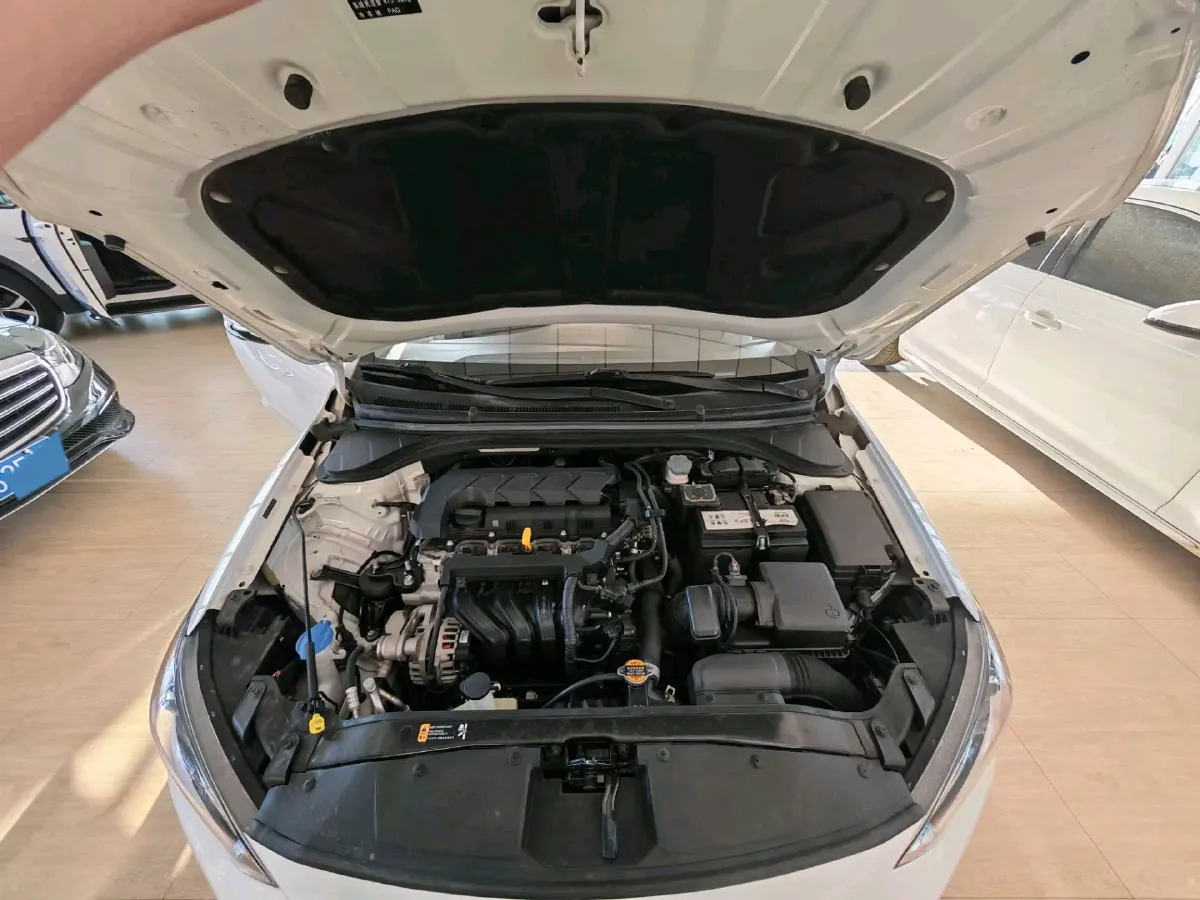 2020 Hyundai Elantra 1.5L 115HP L4 CVT,autocango,china used car exporter,china ev exporter,chinese used car exporter,chinese used ev exporter