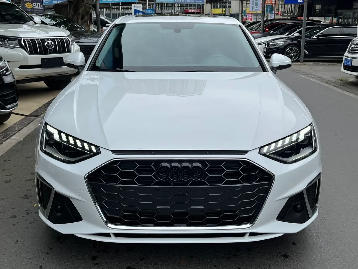 2020 Audi A4L 2.0T 190HP L4 7DCT,autocango,china used car exporter,china ev exporter,chinese used car exporter,chinese used ev exporter