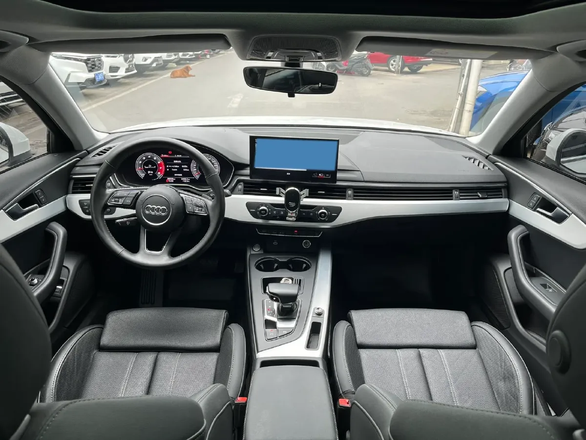 2020 Audi A4L 2.0T 190HP L4 7DCT,autocango,china used car exporter,china ev exporter,chinese used car exporter,chinese used ev exporter