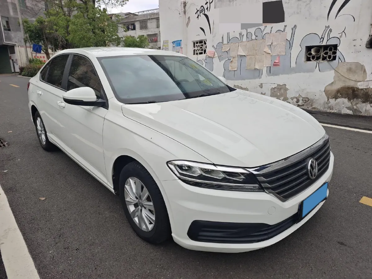 2018 Landwind XiaoYao 1.5T 163HP L4 CVT,autocango,china used car exporter,china ev exporter,chinese used car exporter,chinese used ev exporter
