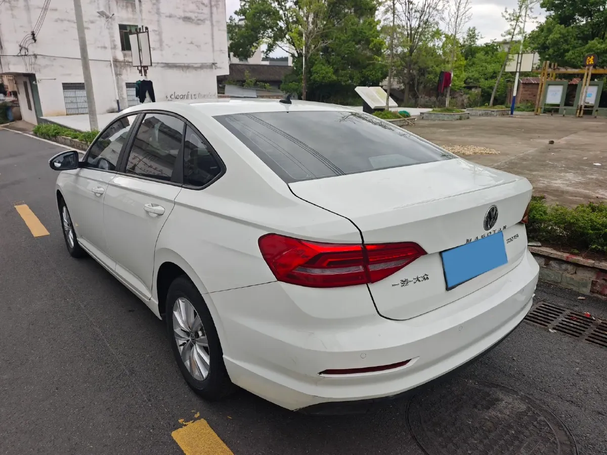 2018 Landwind XiaoYao 1.5T 163HP L4 CVT,autocango,china used car exporter,china ev exporter,chinese used car exporter,chinese used ev exporter