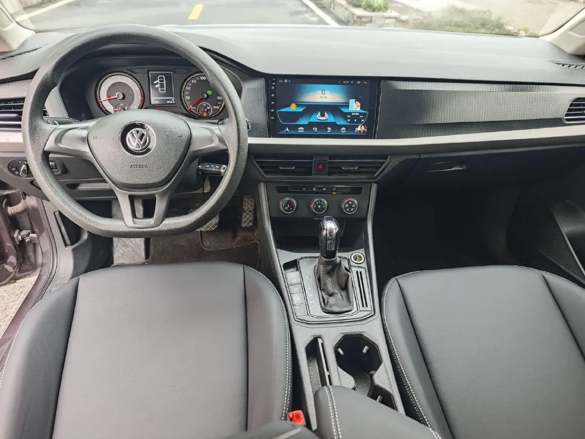 2018 Landwind XiaoYao 1.5T 163HP L4 CVT,autocango,china used car exporter,china ev exporter,chinese used car exporter,chinese used ev exporter