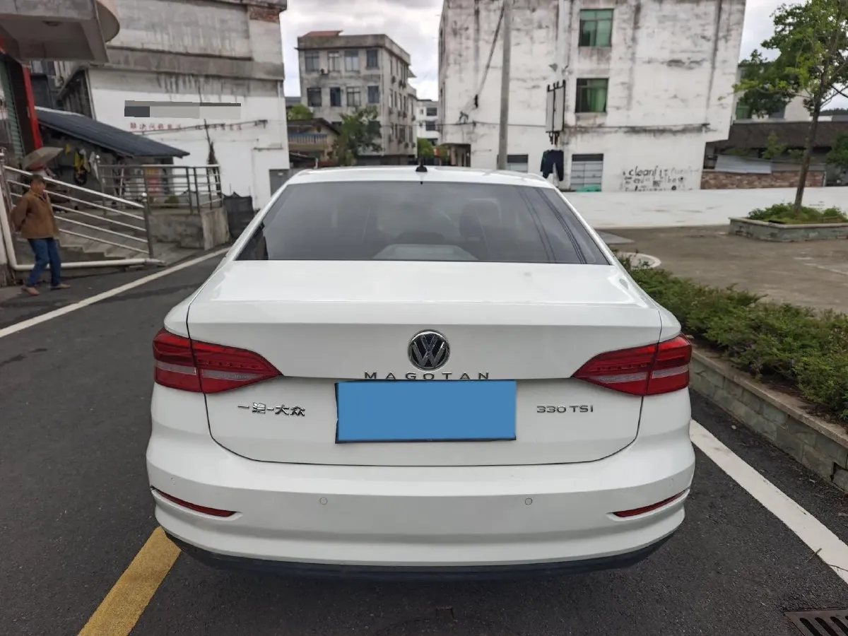 2018 Landwind XiaoYao 1.5T 163HP L4 CVT,autocango,china used car exporter,china ev exporter,chinese used car exporter,chinese used ev exporter