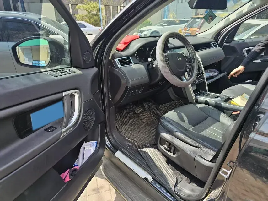 2019 Land Rover Discovery Sport 2.0T 241HP L4 9AT,autocango,china used car exporter,china ev exporter,chinese used car exporter,chinese used ev exporter