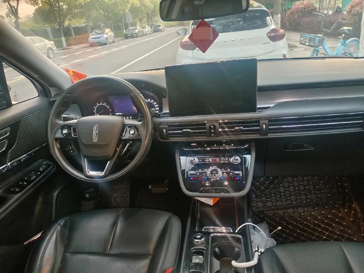 2020 Lincoln Corsair 2.0T 245HP L4 8AT,autocango,china used car exporter,china ev exporter,chinese used car exporter,chinese used ev exporter