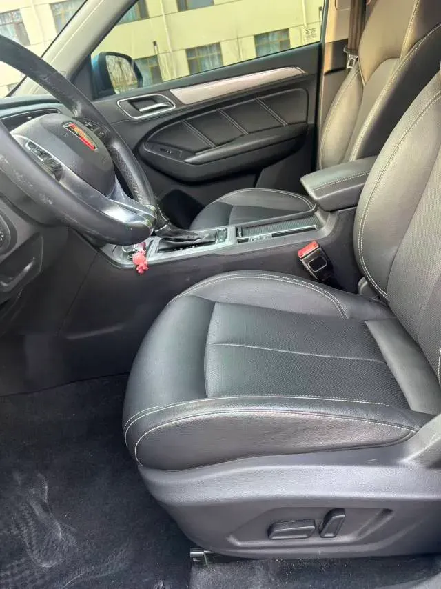 2017 Roewe RX5 1.5T 169HP L4 7DCT,autocango,china used car exporter,china ev exporter,chinese used car exporter,chinese used ev exporter