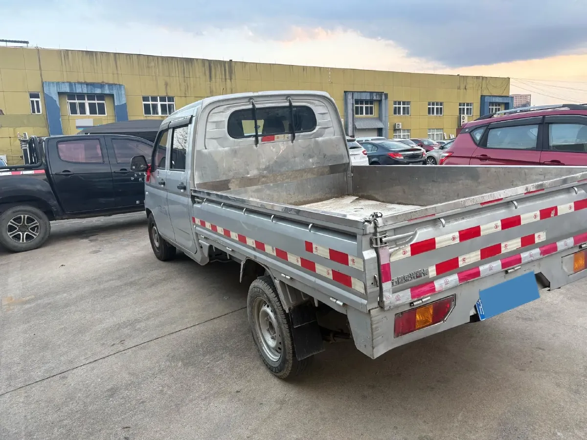 2021 WuLing RongGuang New Truck 1.8L 125HP L4 5MT,autocango,china used car exporter,china ev exporter,chinese used car exporter,chinese used ev exporter
