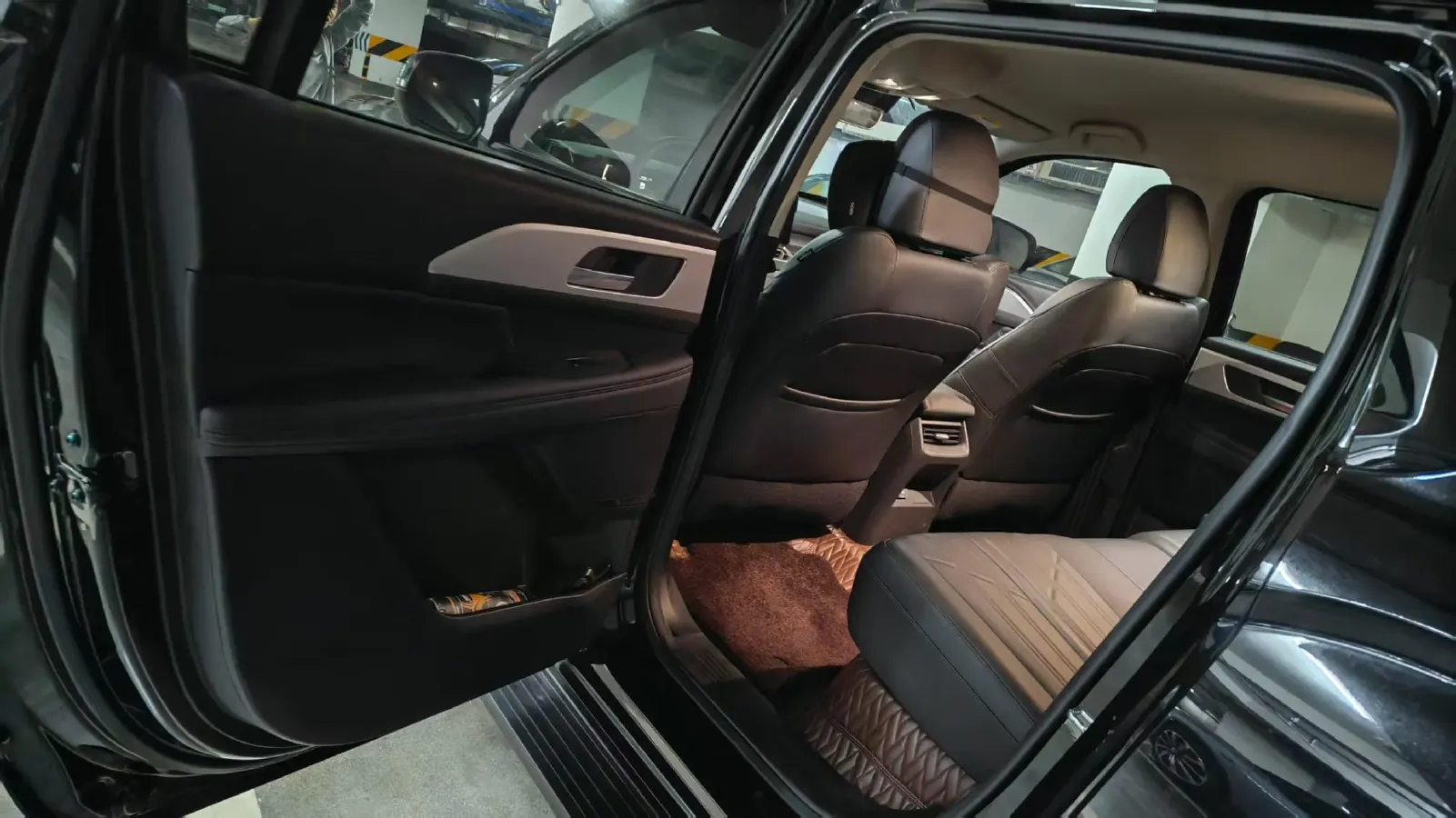 2025 Haval H5 2.0T 224HP L4 8AT,autocango,china used car exporter,china ev exporter,chinese used car exporter,chinese used ev exporter